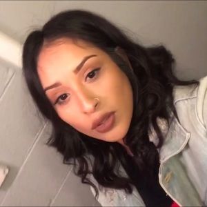 Meet your Posher, Leilani